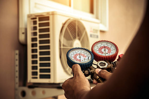 Professional Hvac Maintenance technician working in Riverside, IL